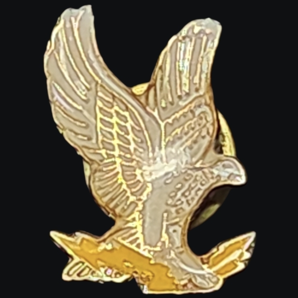 Vintage White Eagle Holding A Yellow Lightning Bolt Enamel Lapel Pin